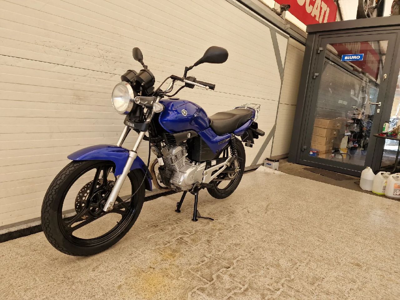 Yamaha YBR Yamaha YBR 125 7000 km kat A1 B raty nr kat 48 cena 8900 zł