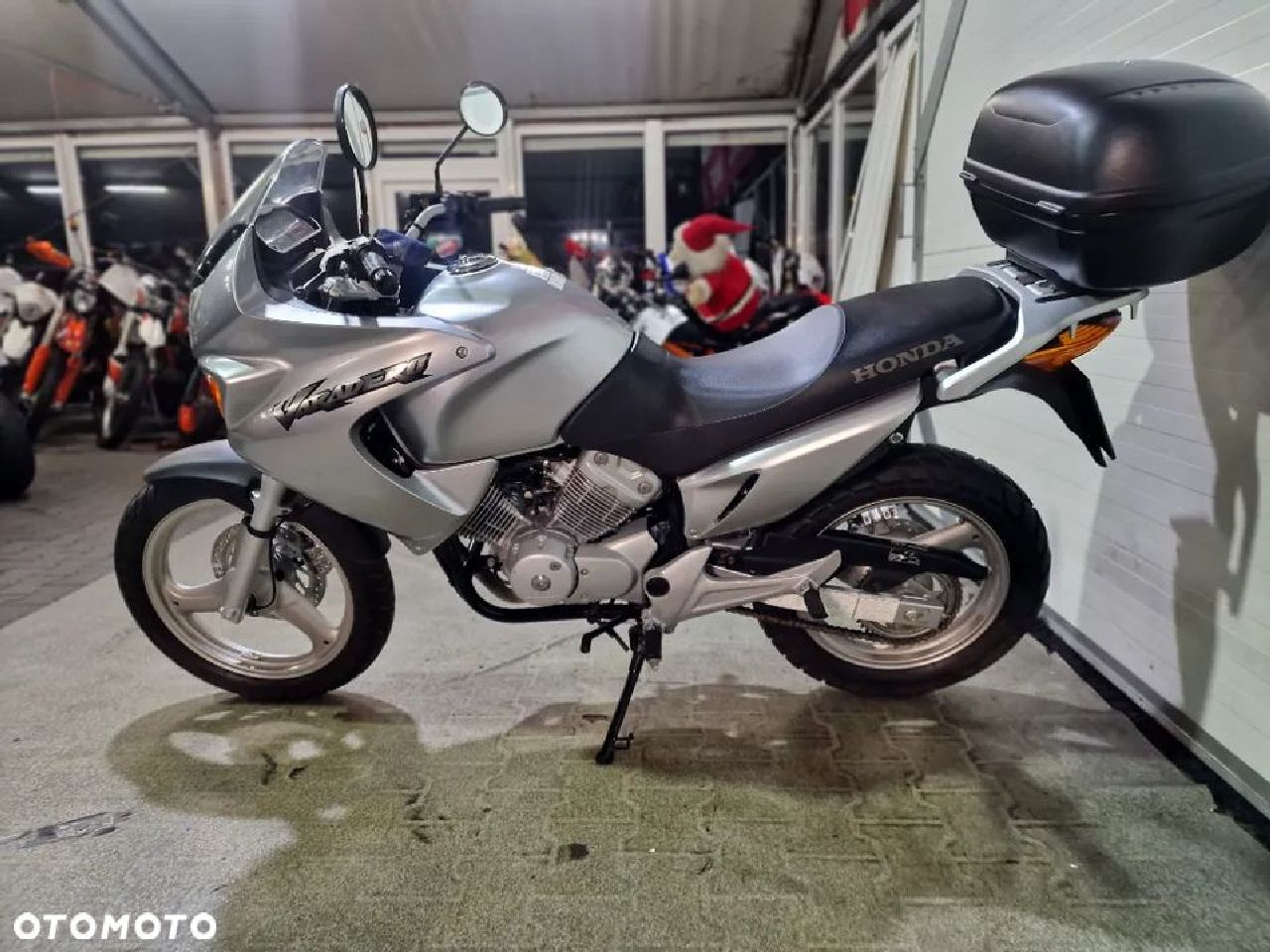 Honda Varadero Xl 125 Varadero 125 tylko 8 tys km ! PRAWKO B ! RATY !poz  kat 80 - cena: 12500 zł